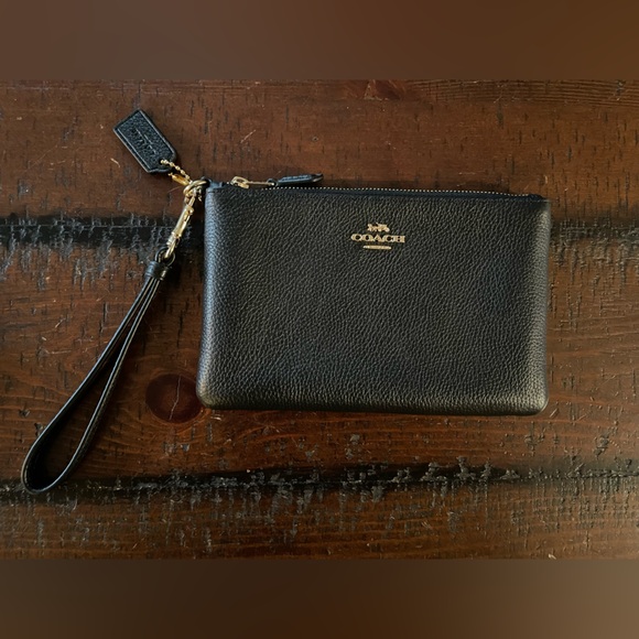 Coach genuine Black grain leather wristlet 7.25” X 4.5” gold hardware ELNC~ - Picture 1 of 12